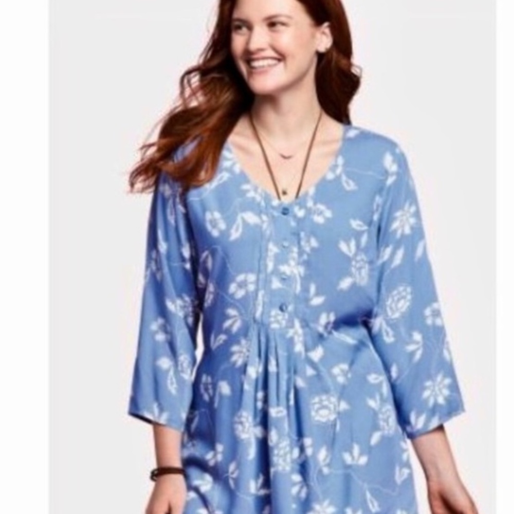 NWT Pintuck blouse 3/4 sleeve - Picture 2 of 6